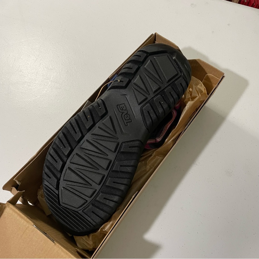 NIB Tevas - Picture 5 of 5